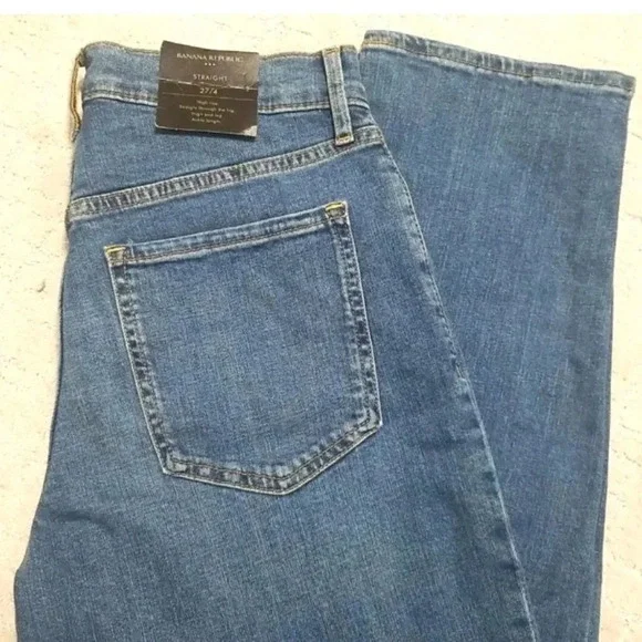 Banana Republic High-Rise Medium Wash Straight Jean - Picture 8 of 14